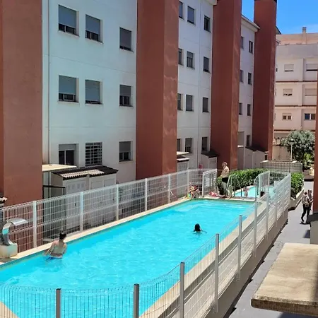 Milka Canada Con Piscina גאנדיה